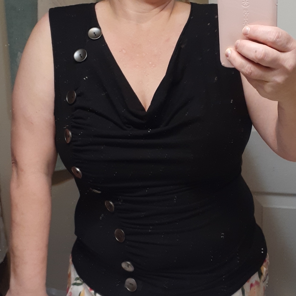 Sleeveless tank